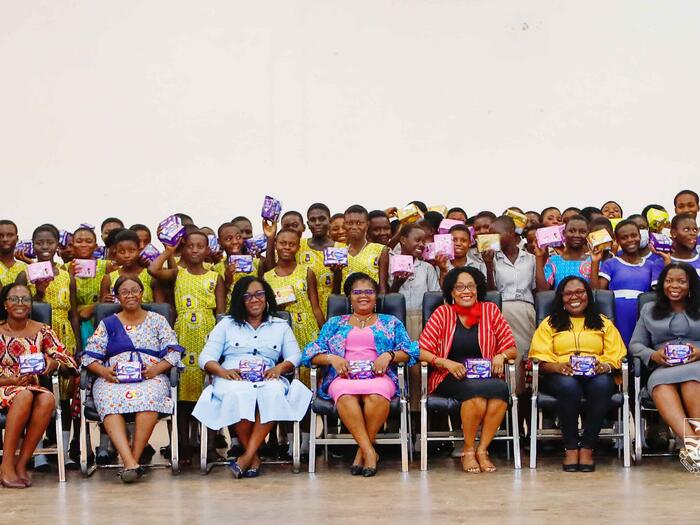 GAUW members with basic school children